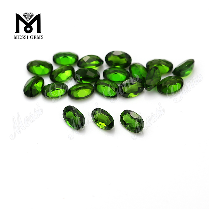 Prezzo all'ingrosso Eye Clean Quality Forma ovale Forma naturale Gemstone sciolto diopside